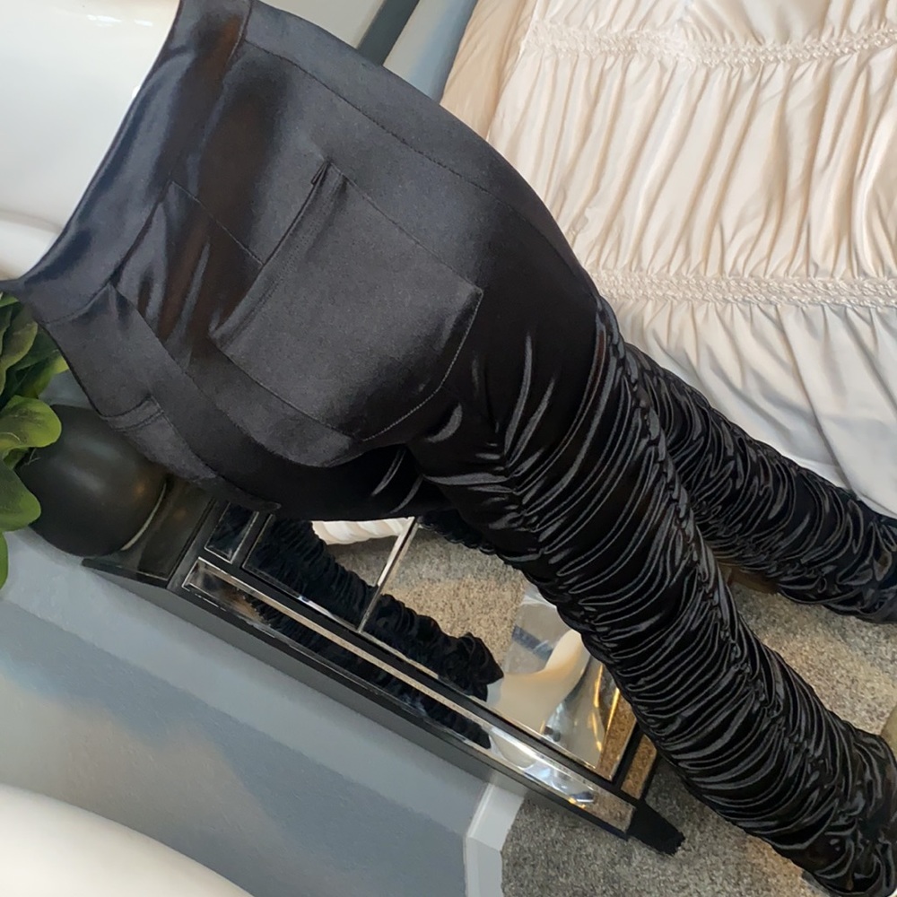 Runched pants - Picture 3 of 5